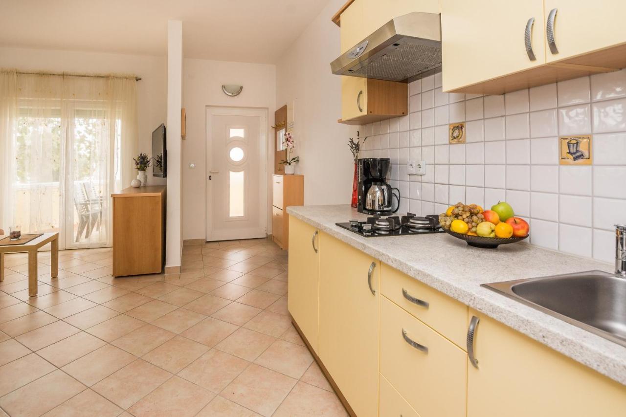 Apartments Sarlija Vir Extérieur photo